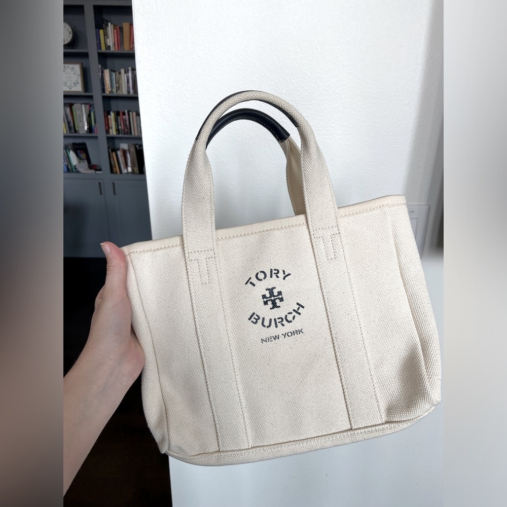 TORY BURCH MERCER CANVAS TOTE new without tags